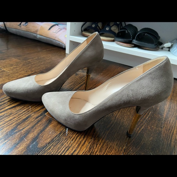 Prada suede pumps - Picture 3 of 3